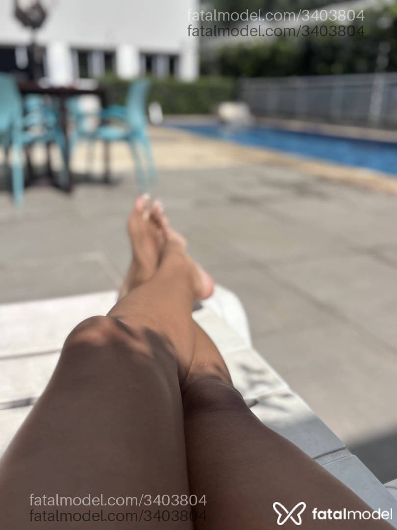 Acompanhante mulher morena (o) de olhos castanhos - Liz