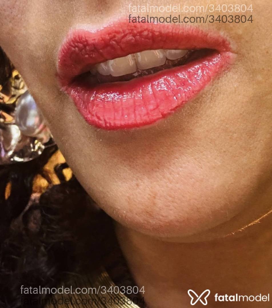 Acompanhante mulher morena (o) de olhos castanhos - Liz