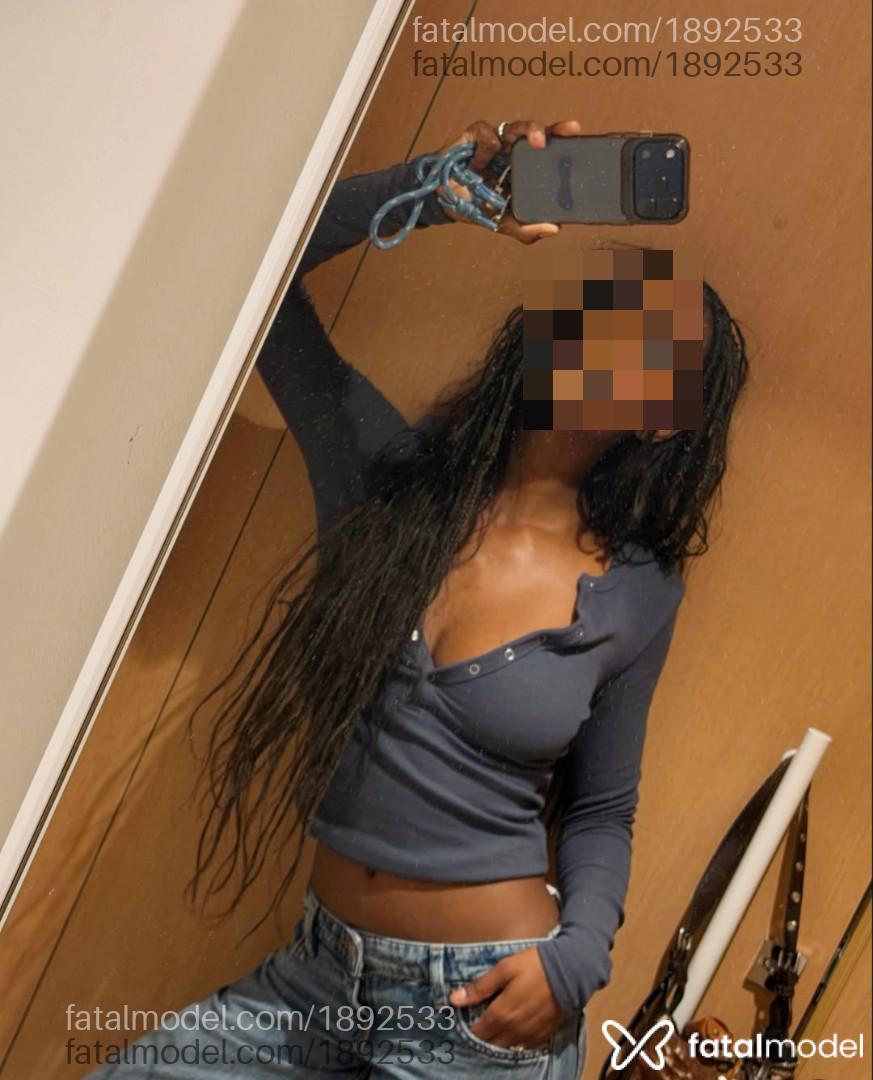 Acompanhante mulher morena (o) de olhos pretos - Jéssica