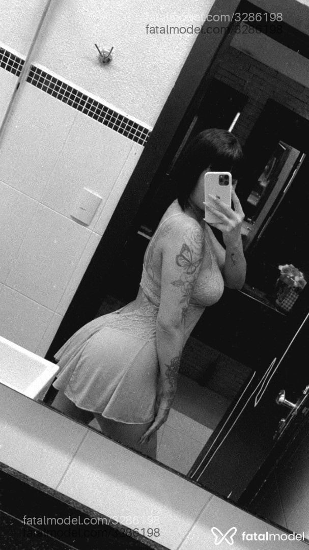 Acompanhante mulher morena (o) de olhos castanhos - Yaraa