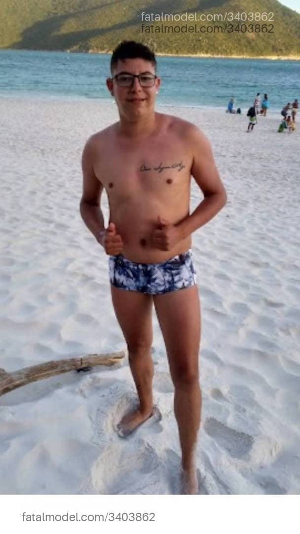 Acompanhante homem com cabelo castanho de olhos castanhos em Imbituba - Ralff