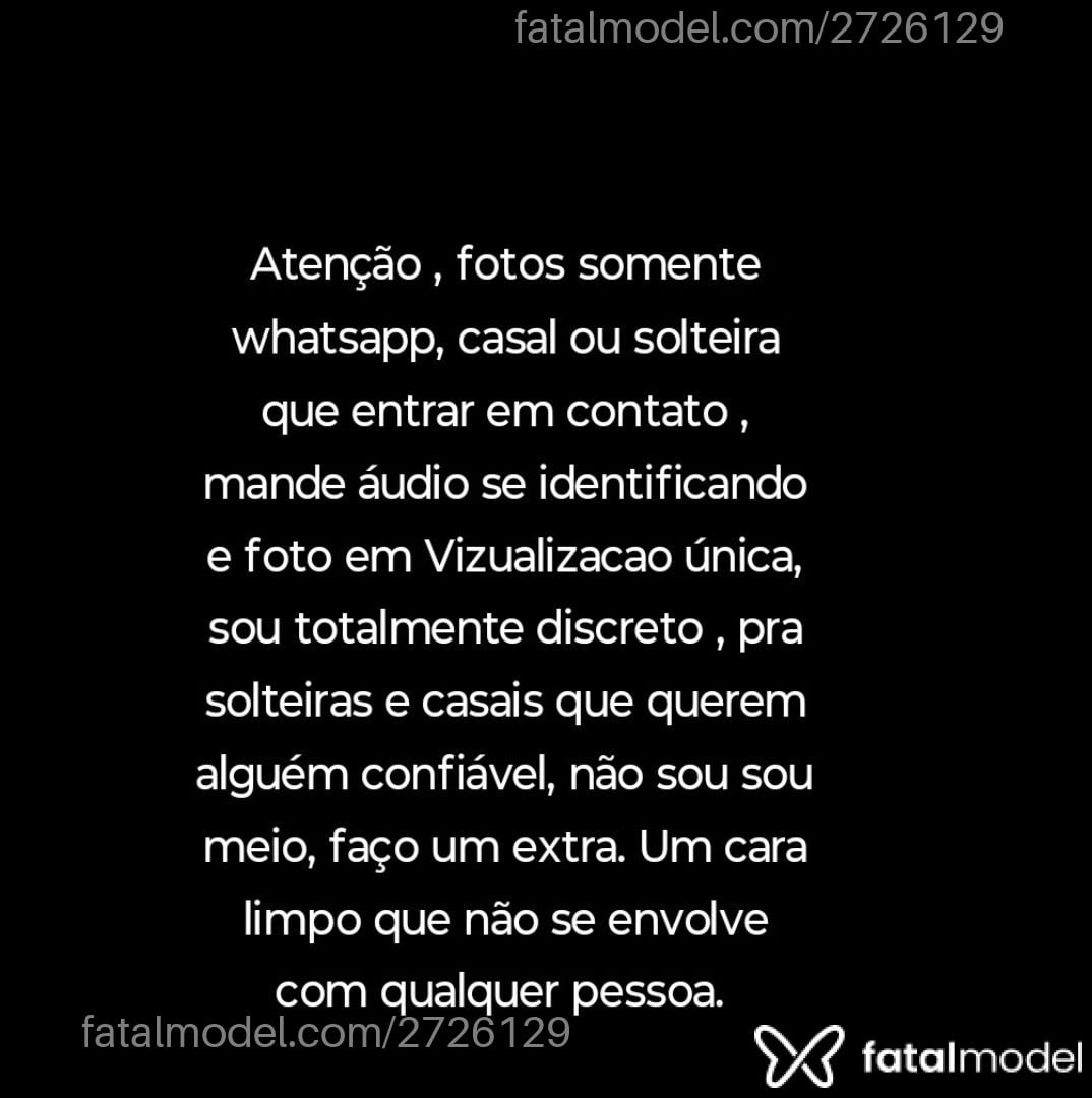 Acompanhante homem com cabelo grisalho de olhos mel - Mihai Malik Gruia
