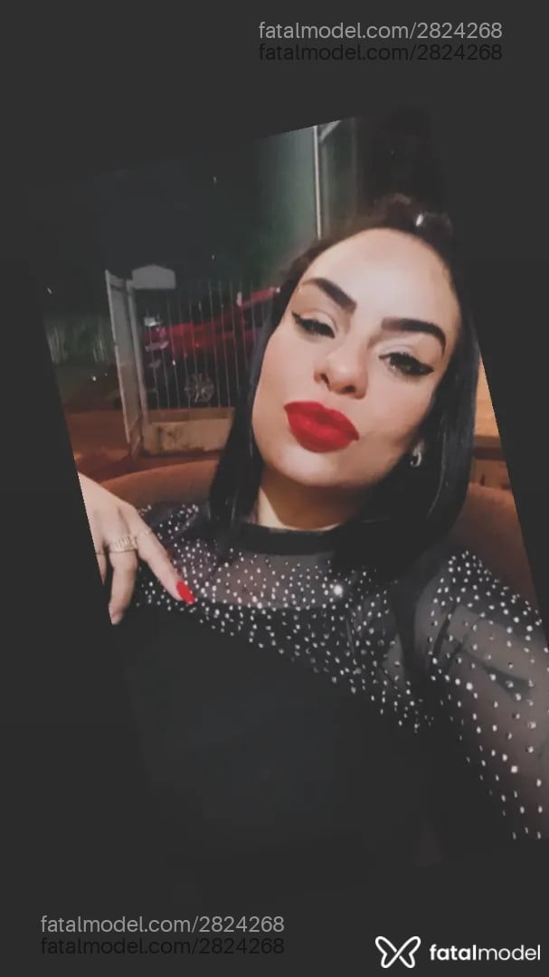 Acompanhante mulher morena (o) de olhos castanhos - Chris Morena
