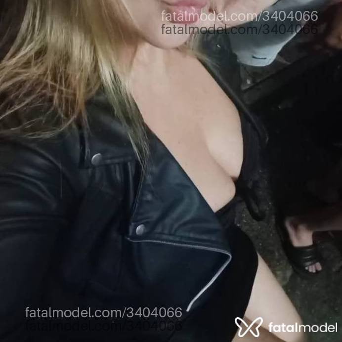 Acompanhante mulher loira (o) de olhos mel - Mel Fonseca