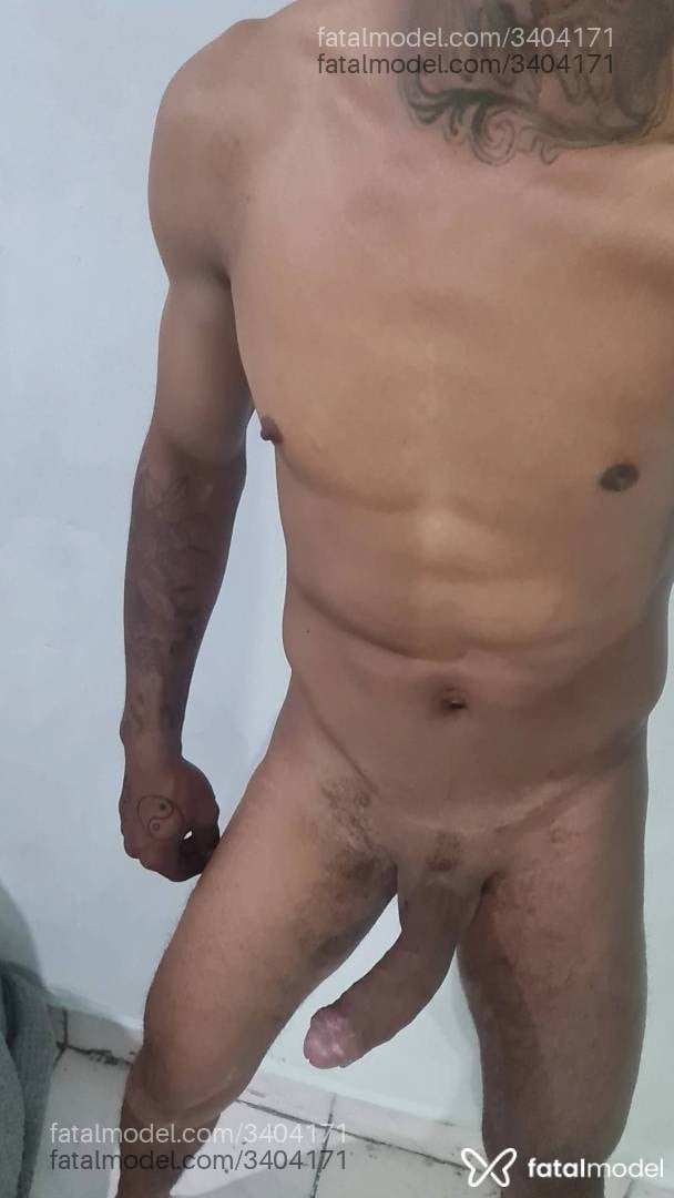 Acompanhante homem morena (o) de olhos castanhos - Felipe