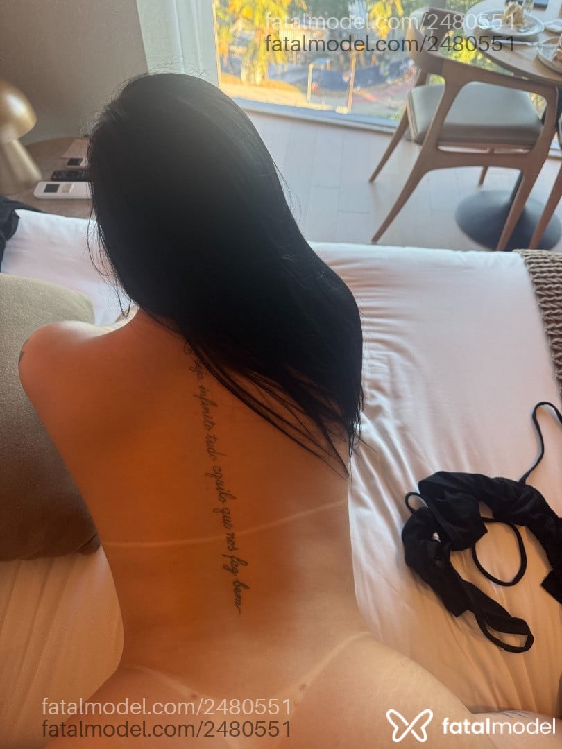Acompanhante mulher morena (o) de olhos castanhos - Bianca Ribeiro