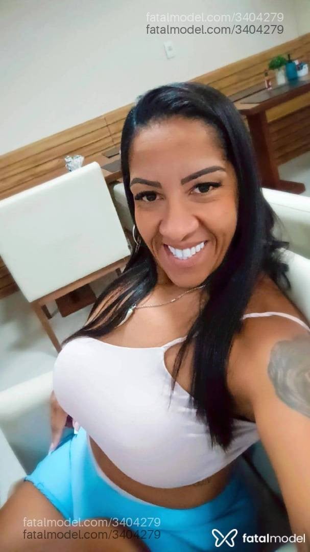 Acompanhante mulher morena (o) de olhos castanhos em Macaé - Leandra Lyra