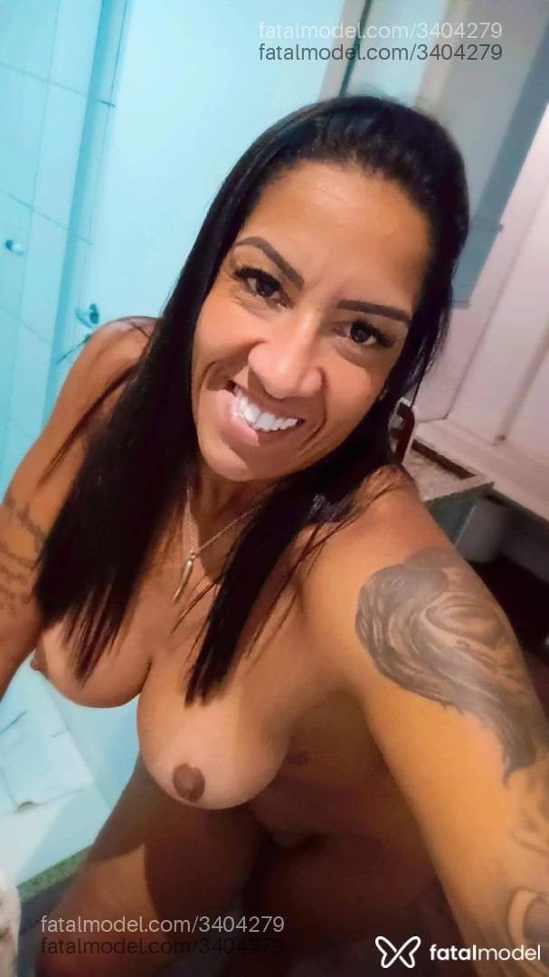 Acompanhante mulher morena (o) de olhos castanhos em Macaé - Leandra Lyra
