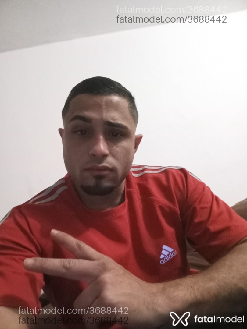 Acompanhante homem morena (o) de olhos castanhos - Fernando