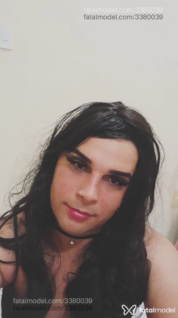 Acompanhante mulher trans morena (o) de olhos castanhos - Sabrynna Lessa