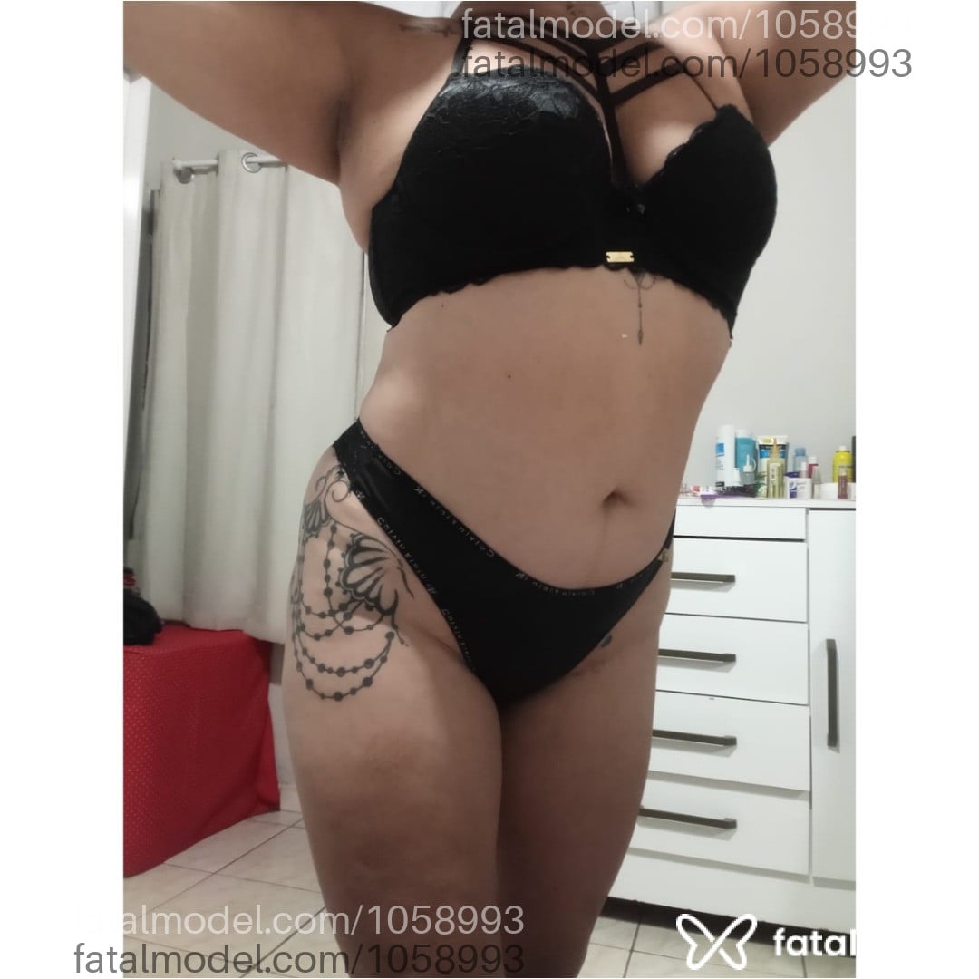 Acompanhante mulher morena (o) de olhos castanhos - Mariane Garcia