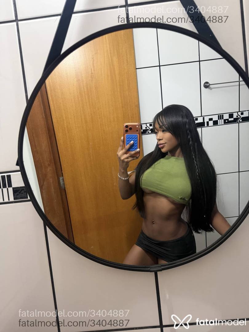 Acompanhante mulher morena (o) de olhos pretos em Uberlândia - Julia Mello