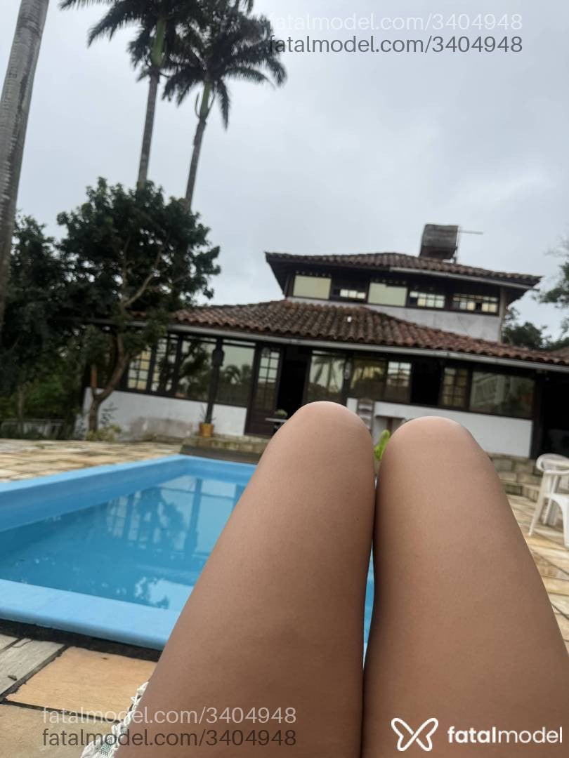 Acompanhante mulher com cabelo castanho de olhos castanhos - Antonella