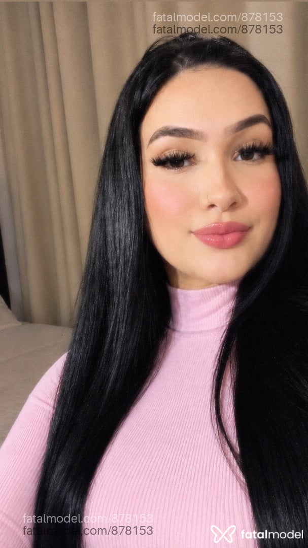 Acompanhante mulher trans morena (o) de olhos castanhos - Isa Santanna