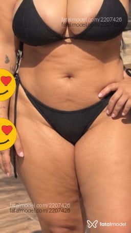 Acompanhante mulher com cabelo castanho de olhos castanhos - Nanda