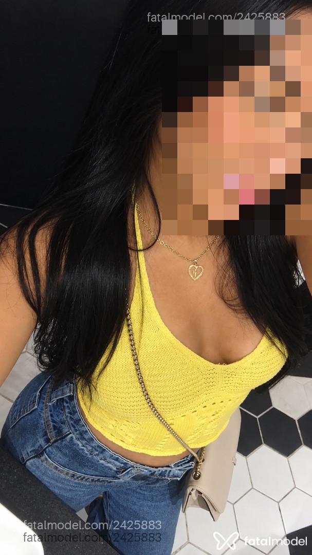 Acompanhante mulher morena (o) de olhos pretos - Vivih Azevedo