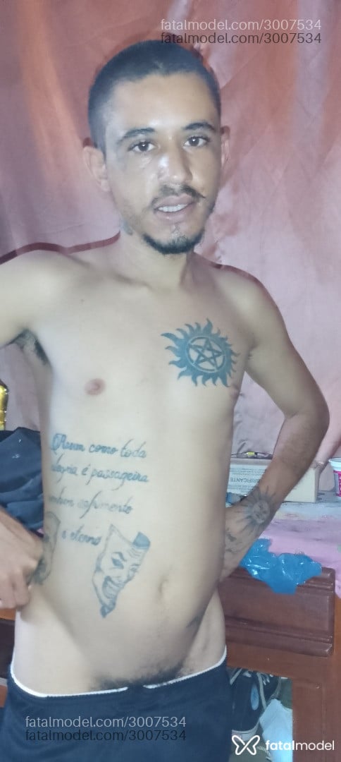 Acompanhante homem com cabelo castanho de olhos castanhos - Francisco Soares