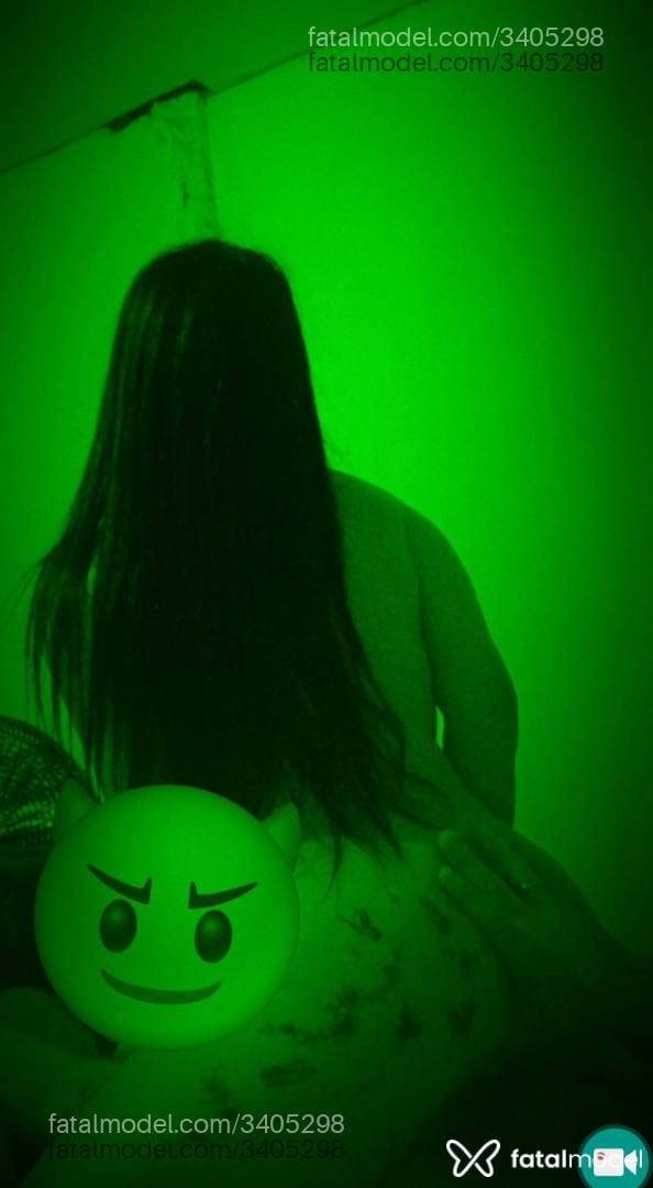 Acompanhante mulher morena (o) de olhos verdes - Docepaixao