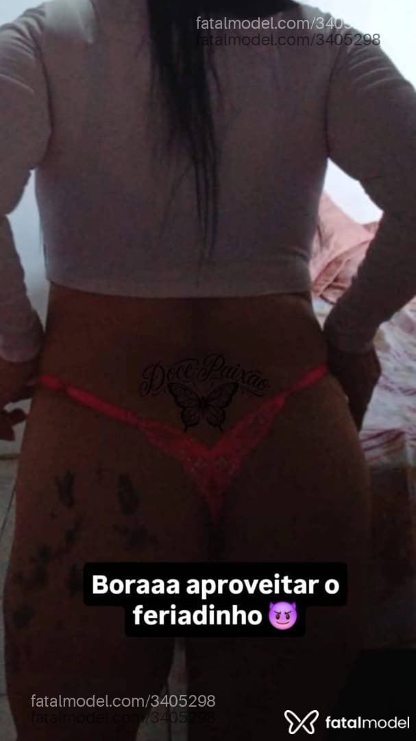 Acompanhante mulher morena (o) de olhos verdes - Docepaixao