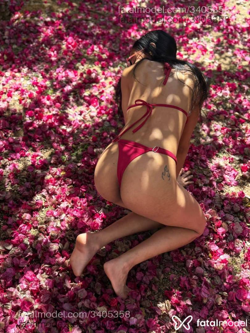 Acompanhante mulher morena (o) de olhos castanhos - Gabi Viana