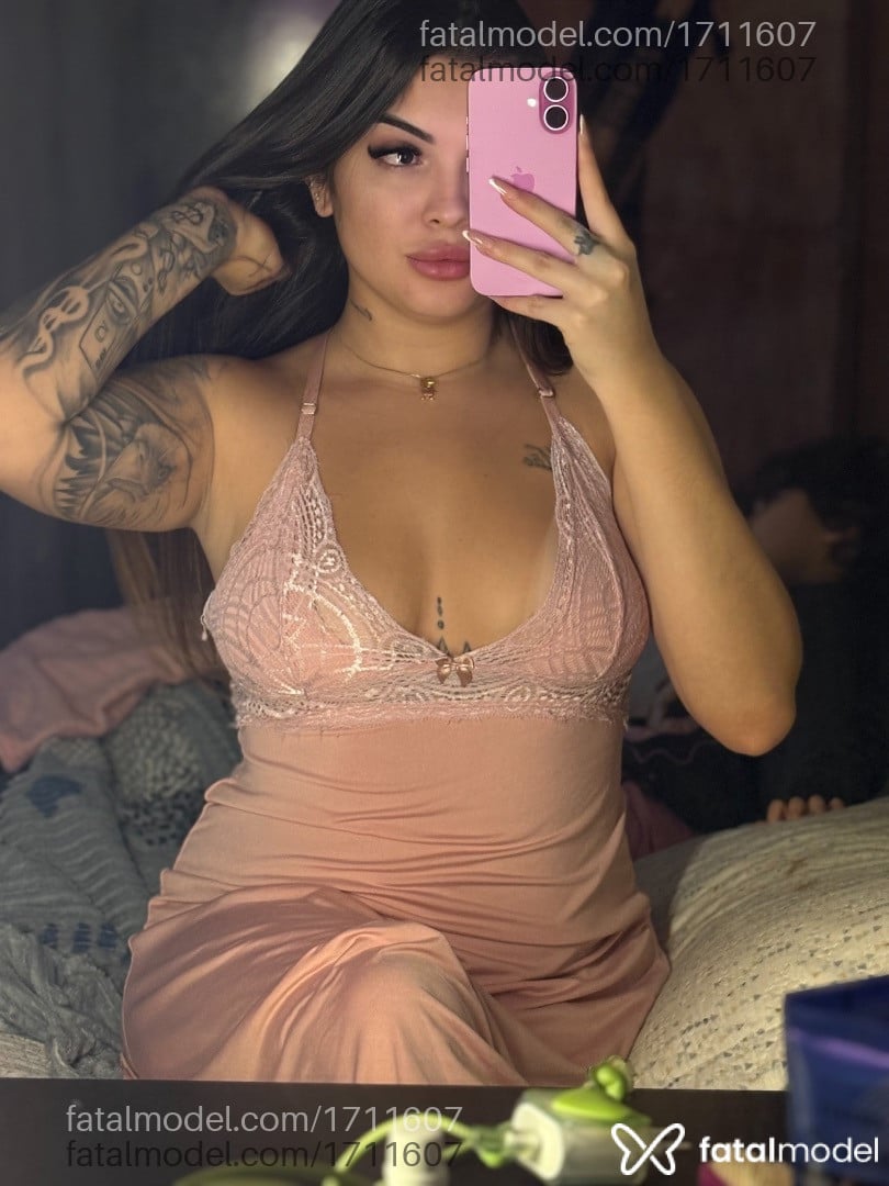 Acompanhante mulher morena (o) de olhos pretos - Isabela Sampaio