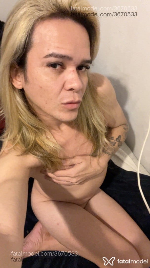 Acompanhante mulher trans loira (o) de olhos castanhos - Bianca Novoa