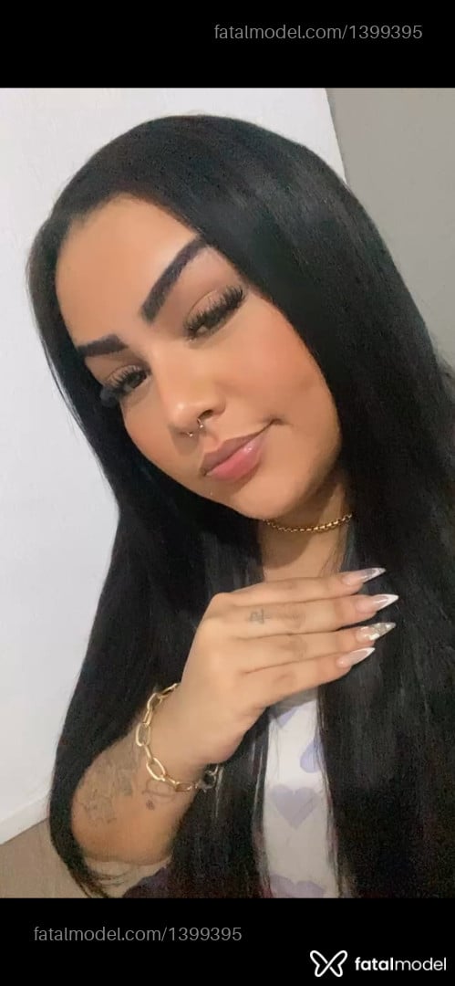 Acompanhante mulher morena (o) de olhos mel - Mirella Sampaio