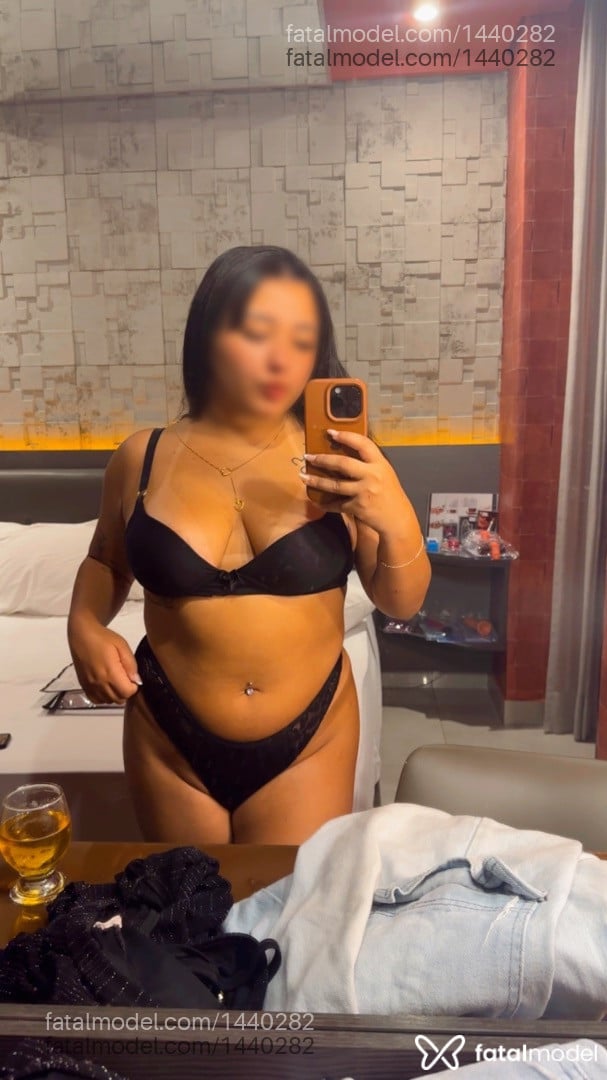 Acompanhante mulher morena (o) de olhos castanhos - Mariana Vaz