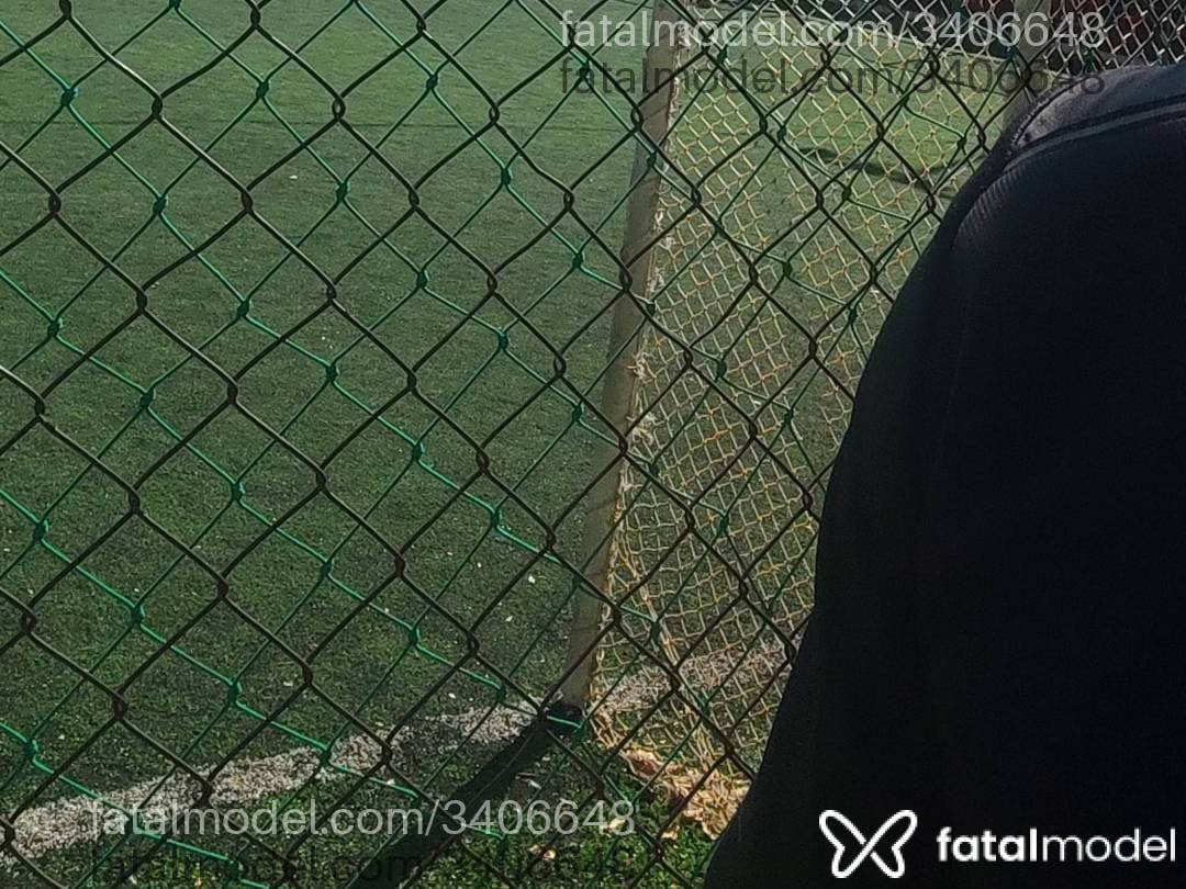 Acompanhante homem sem cabelo de olhos mel - Latrell Acompanhante homem sem cabelo de olhos mel - Latrell
