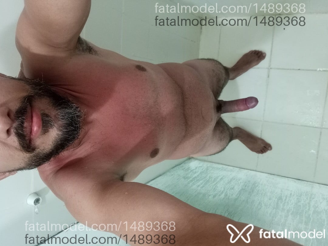 Acompanhante homem morena (o) de olhos castanhos - Portuga