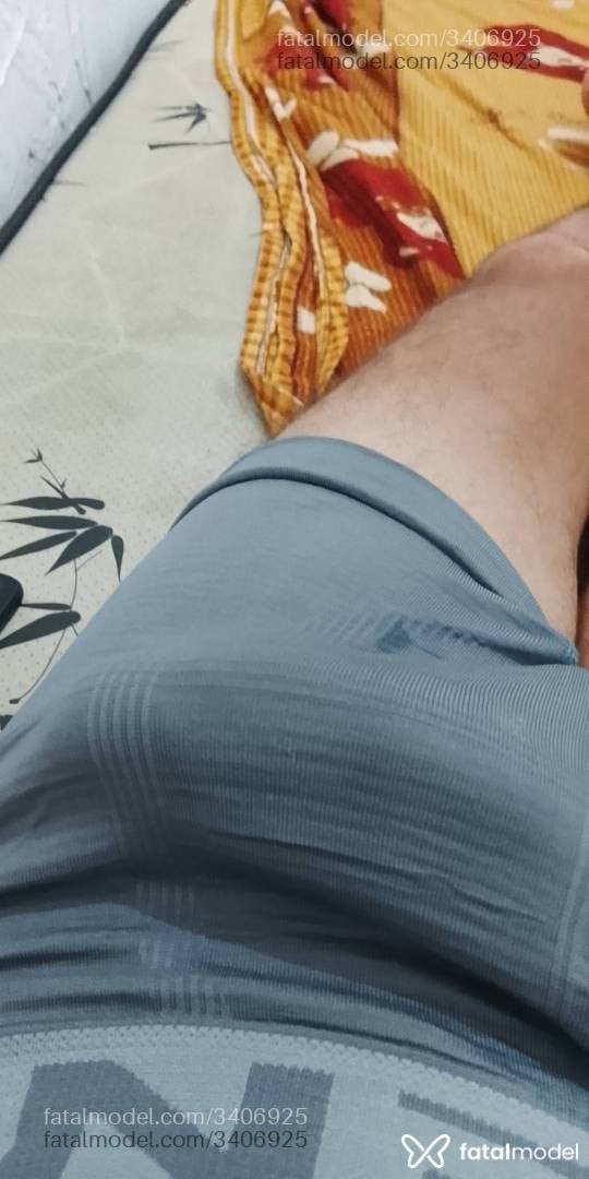 Acompanhante homem com cabelo castanho de olhos castanhos - Júnior Acompanhante homem com cabelo castanho de olhos castanhos - Júnior