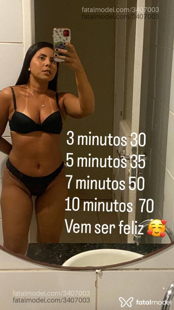 Acompanhante mulher morena (o) de olhos pretos - Dedeza
