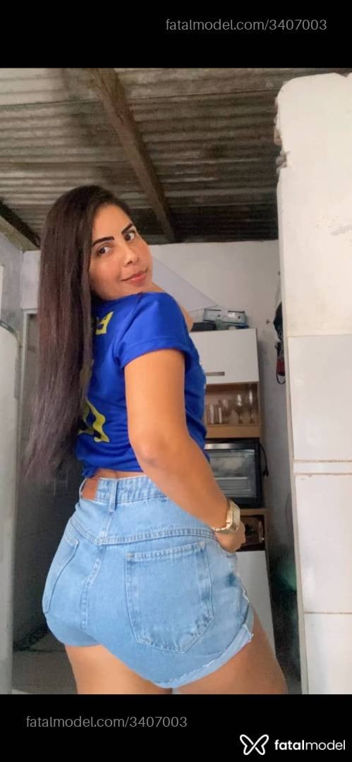 Acompanhante mulher morena (o) de olhos pretos em Virtual - Dedeza