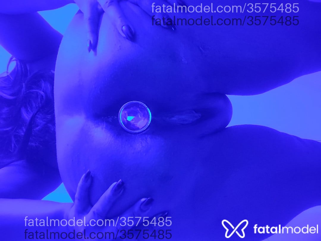 Acompanhante mulher com cabelo castanho de olhos castanhos - Amanda Realeza