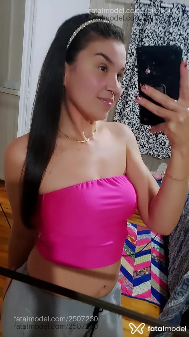 Acompanhante mulher morena (o) de olhos castanhos - Priscila