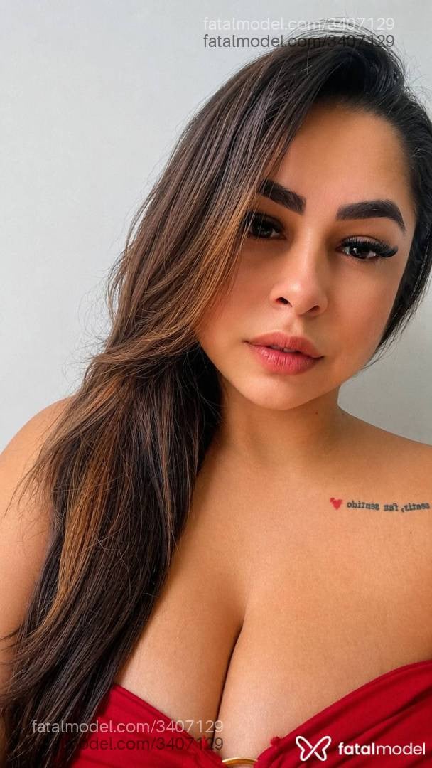 Acompanhante mulher morena (o) de olhos castanhos - Maria Eduarda