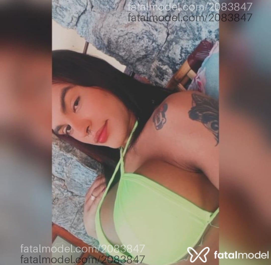 Acompanhante mulher trans morena (o) de olhos castanhos - Jhennyfer Adornee