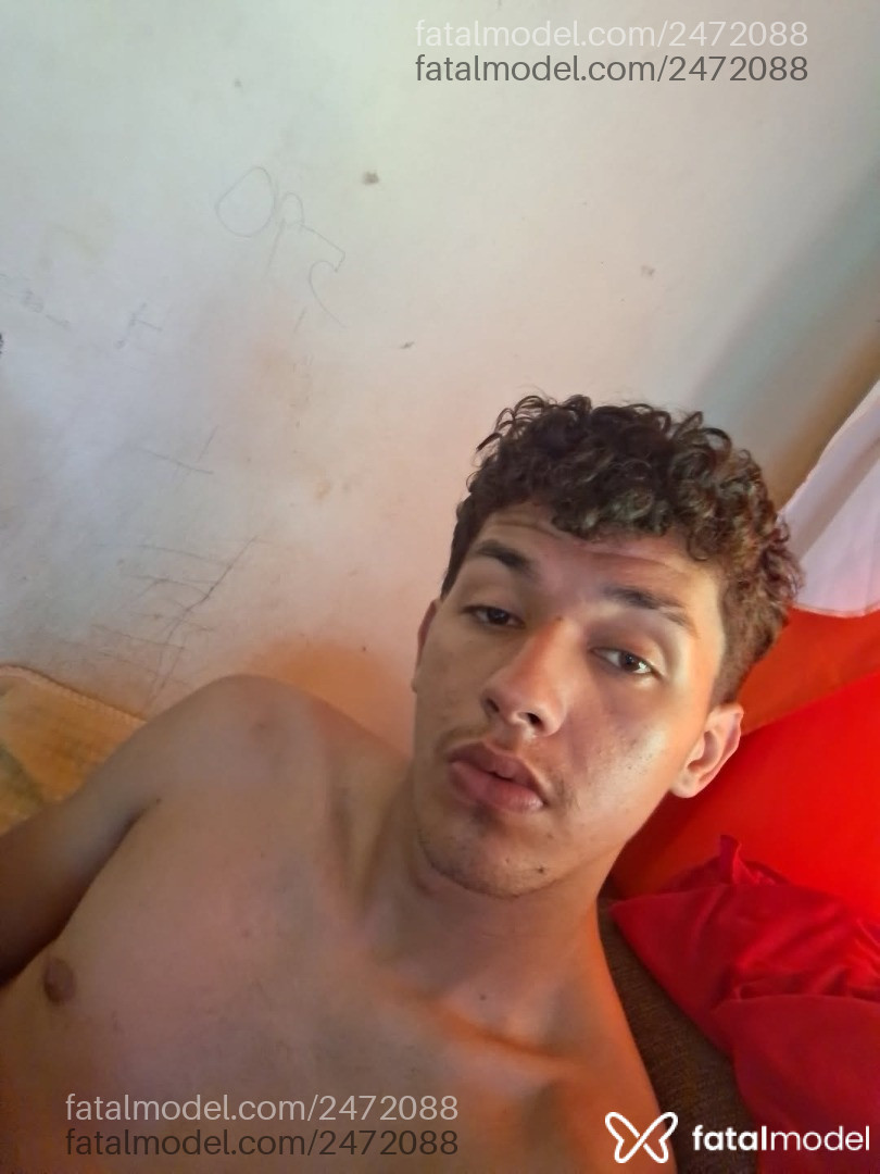 Acompanhante homem morena (o) de olhos castanhos - Leandrooliveira