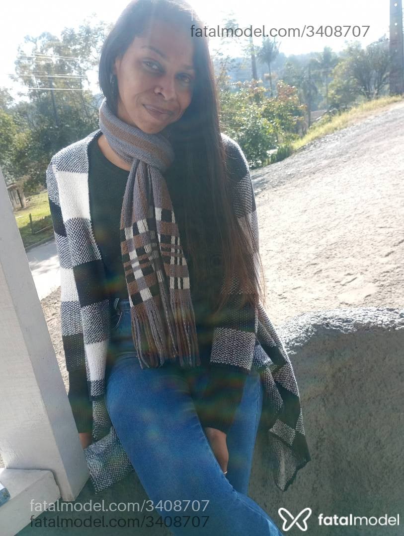 Acompanhante mulher morena (o) de olhos castanhos em Rio do Sul - Luuhh