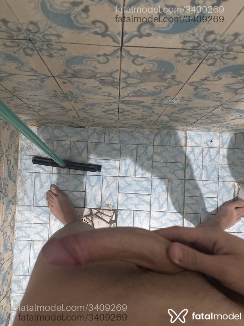 Acompanhante homem com cabelo castanho de olhos castanhos - João Martins Acompanhante homem com cabelo castanho de olhos castanhos - João Martins