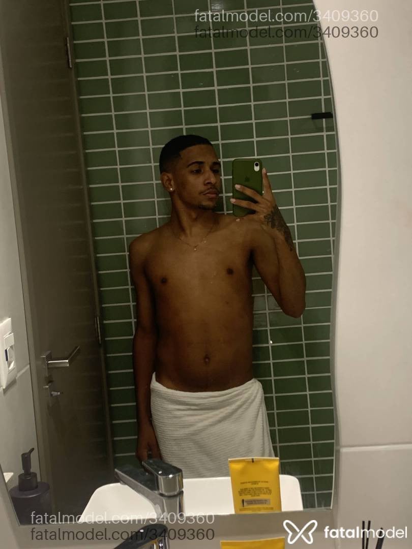 Acompanhante homem morena (o) de olhos pretos - Davi Barbosa