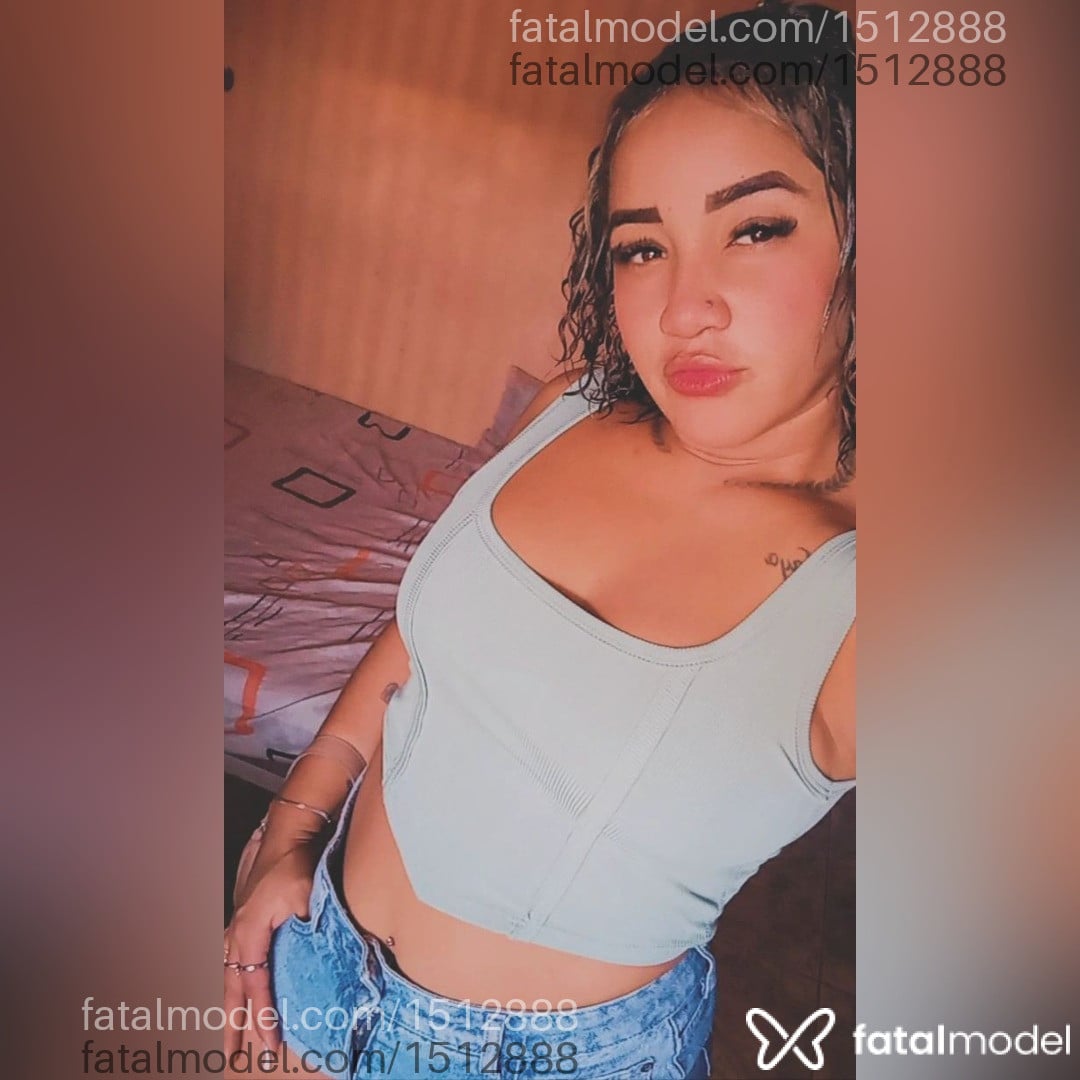 Acompanhante mulher loira (o) de olhos castanhos - Jasmim Santos