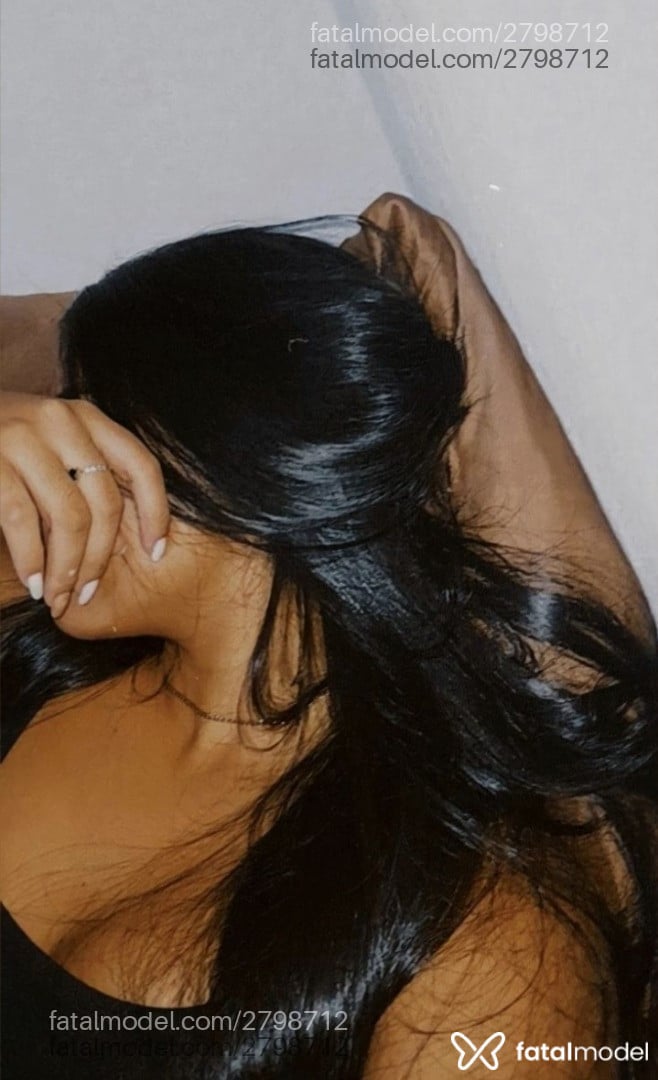 Acompanhante mulher morena (o) de olhos castanhos - Patrícia