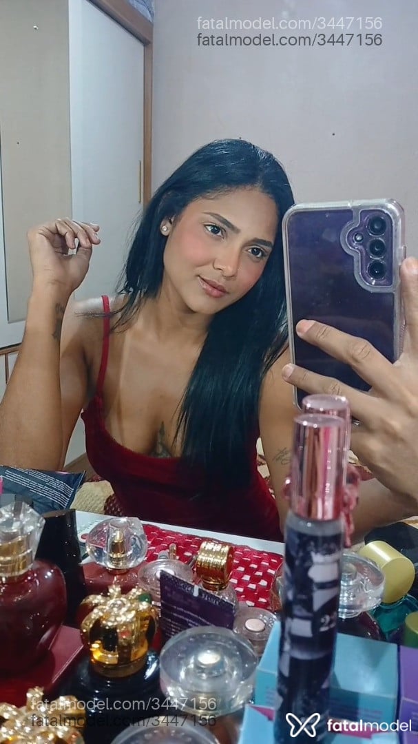 Acompanhante mulher morena (o) de olhos castanhos - Annyy
