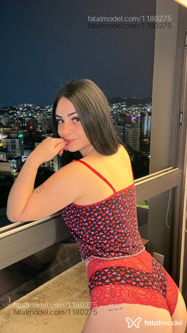 Acompanhante mulher morena (o) de olhos castanhos - Dornelles
