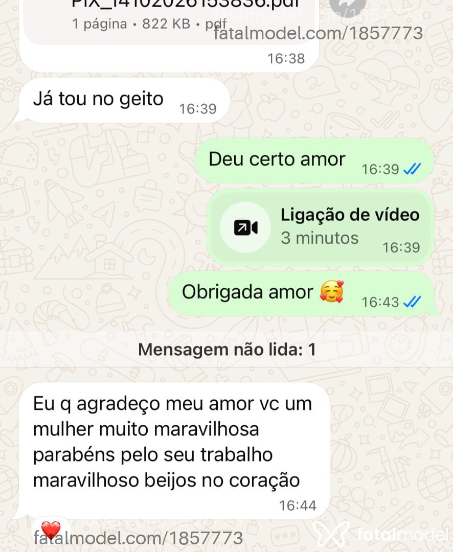 Acompanhante mulher loira (o) de olhos castanhos - Luara