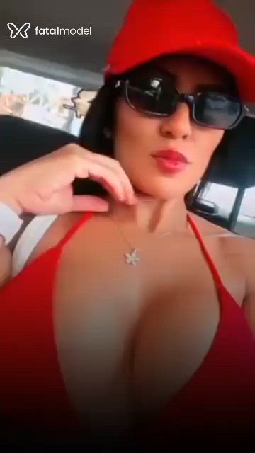Acompanhante mulher morena (o) de olhos pretos - Luara Rodrigues Acompanhante mulher morena (o) de olhos pretos - Luara Rodrigues