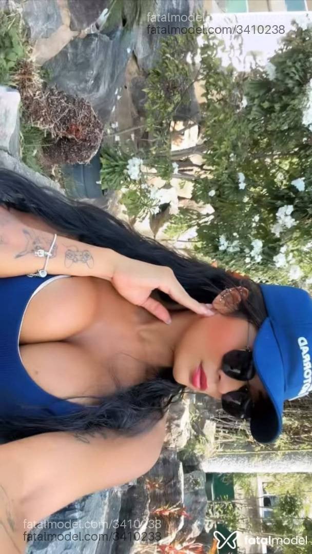 Acompanhante mulher morena (o) de olhos pretos - Luara Rodrigues