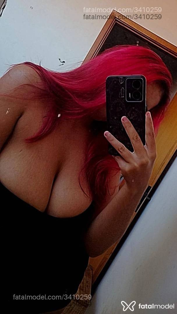 Acompanhante mulher ruiva (o) de olhos castanhos - Natasha