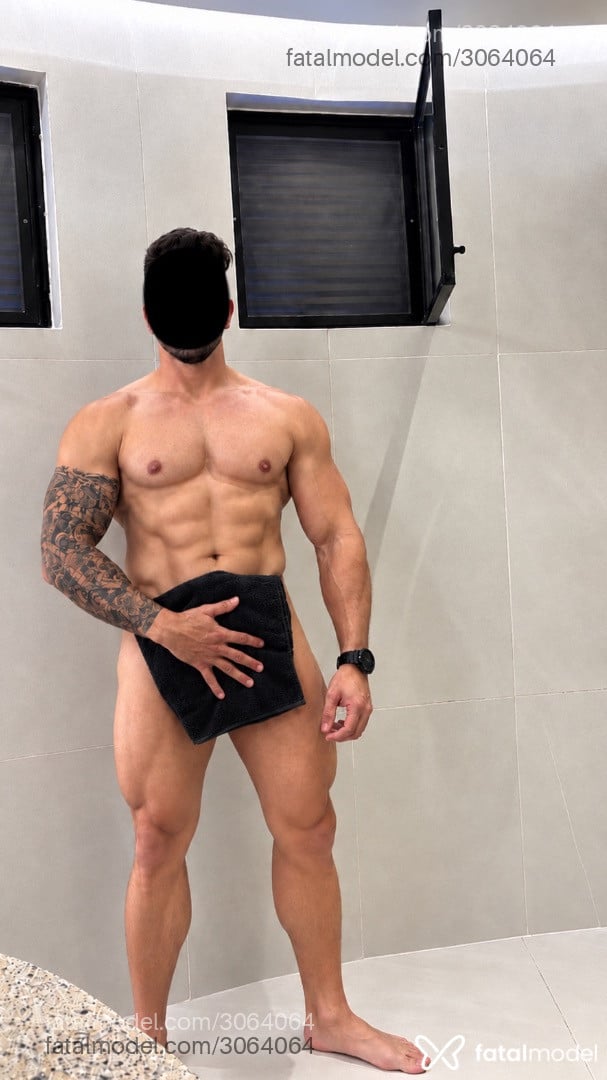 Acompanhante homem com cabelo castanho de olhos pretos - Marcelo Silveira